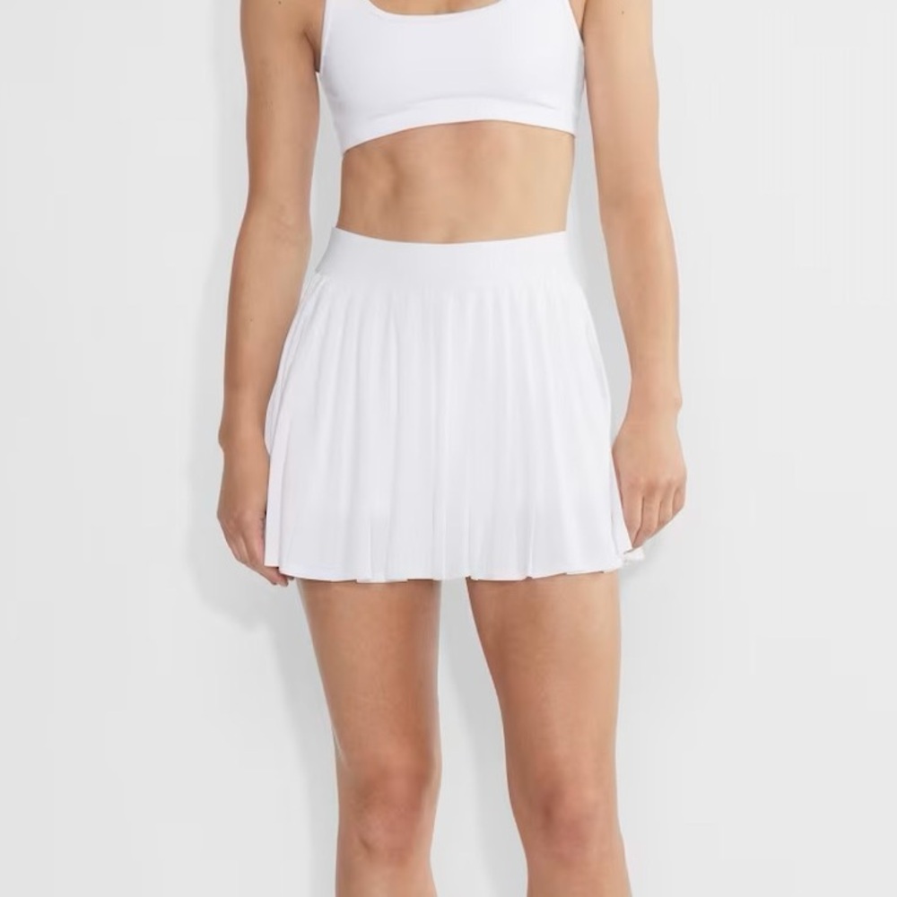 Aritzia TNA Tennis Skirt